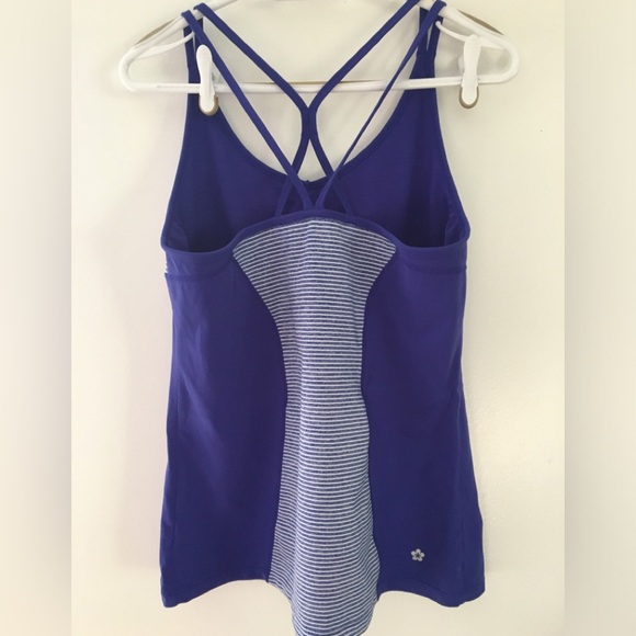 🫦Last Chance Before Donating
5/$20 2/$15 Tuff Athletics Yoga Workout Tank Top - Picture 2 of 4